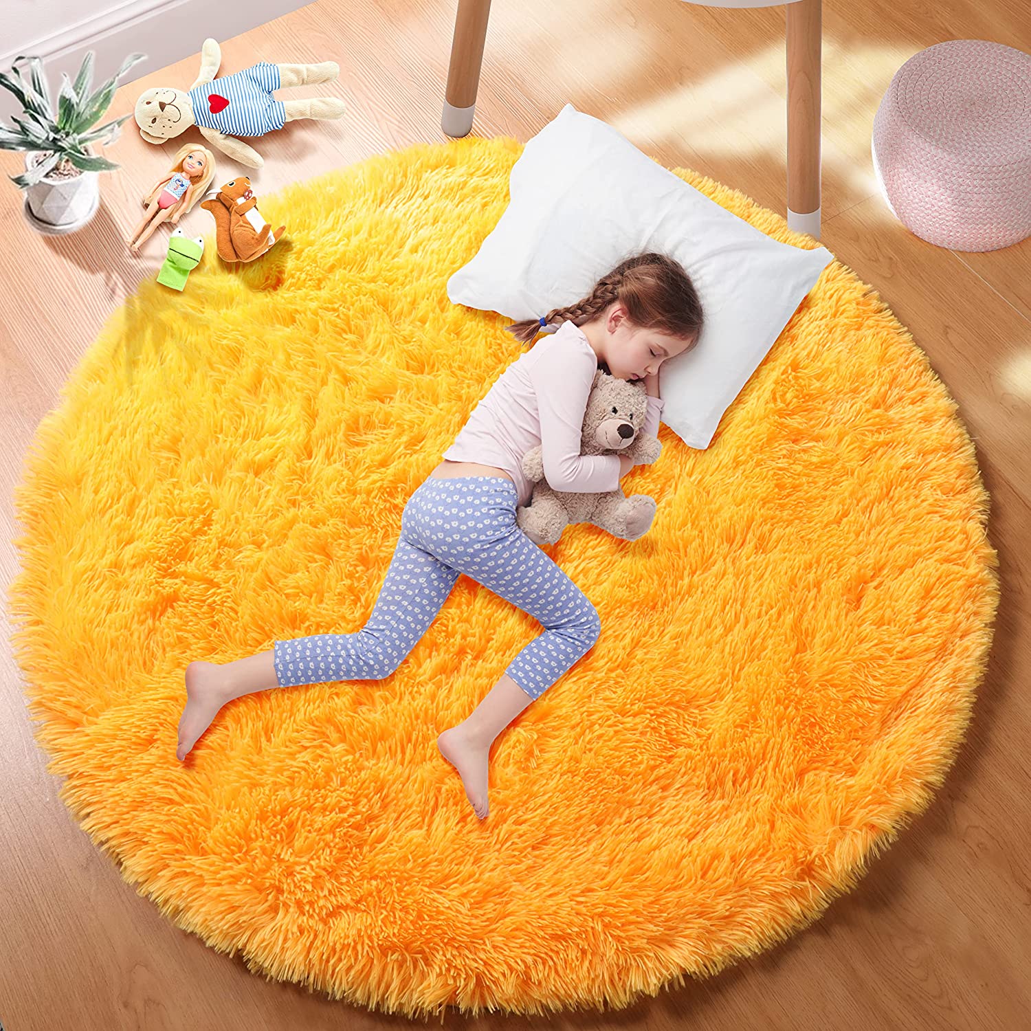 Soft Orange Round Rug Circle R - огляд і ціна Kids Outdoor Teepee