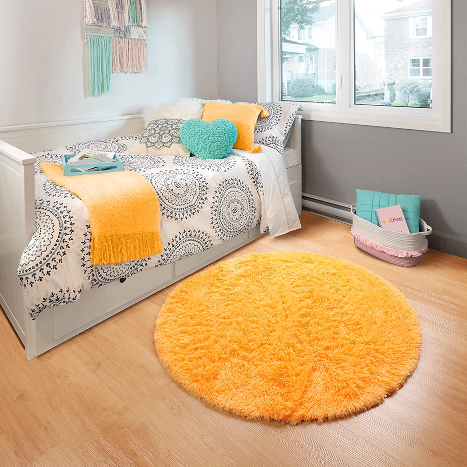 Soft Orange Round Rug Circle R - огляд і ціна Kids Outdoor Teepee
